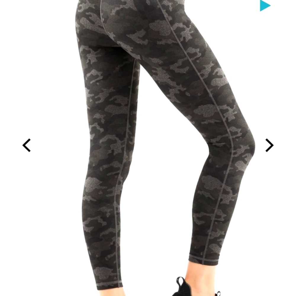 Fabletics PowerHold High-Waisted 7/8 Leggings